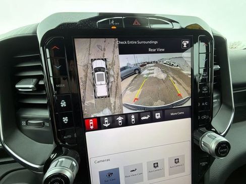 Used 2025 RAM 1500 Big Horn AWD/4WD image 19
