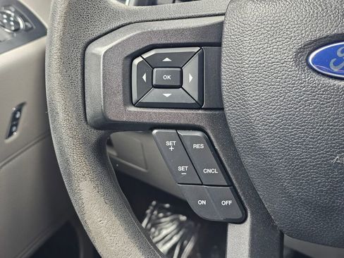 Used 2015 Ford F150 XLT AWD/4WD image 24