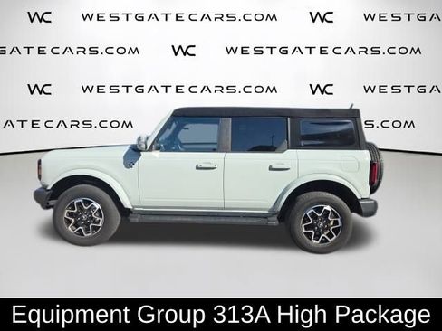 Used 2023 Ford Bronco Outer Banks image 2