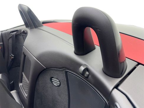 Used 2021 Jaguar F-TYPE Convertible image 37