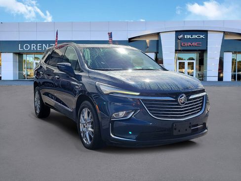 Used 2023 Buick Enclave Premium w/ Experience Buick Package FWD image 3
