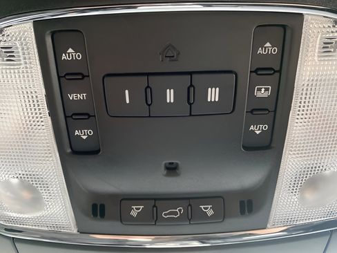 Used 2021 Jeep Grand Cherokee Limited X image 31