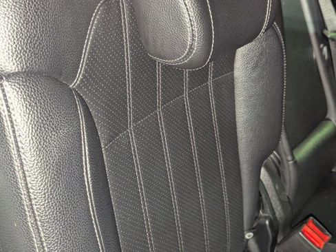 Used 2017 Mercedes-Benz GLS 450 4MATIC image 19