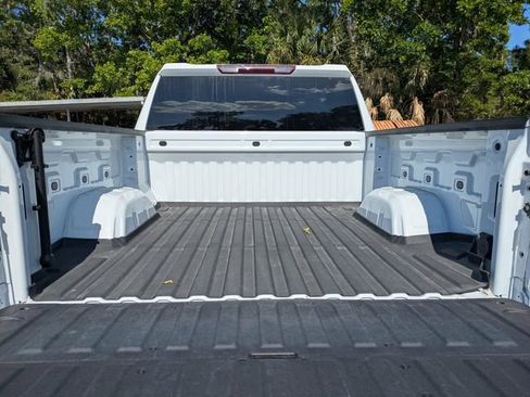 Used 2024 GMC Sierra 1500 SLT w/ SLT Convenience Package RWD image 12