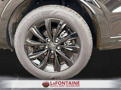 Used 2025 Buick Envista Sport Touring FWD image 27