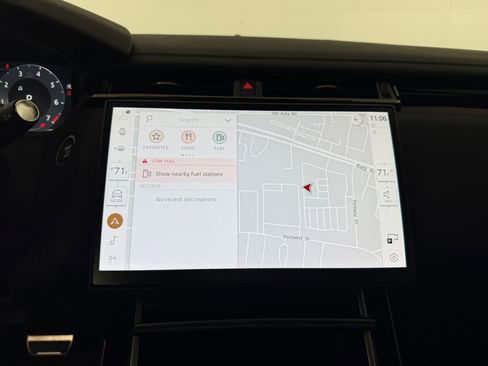 New 2026 Land Rover Range Rover Velar Dynamic SE image 25