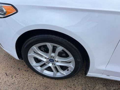 Used 2020 Ford Fusion SEL image 26