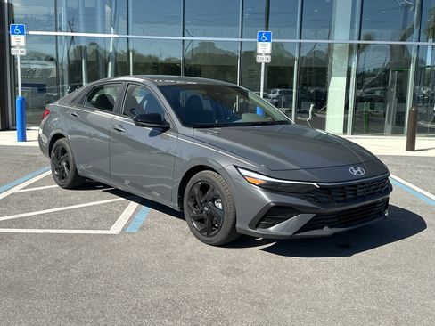 New 2026 Hyundai Elantra Sport FWD image 4