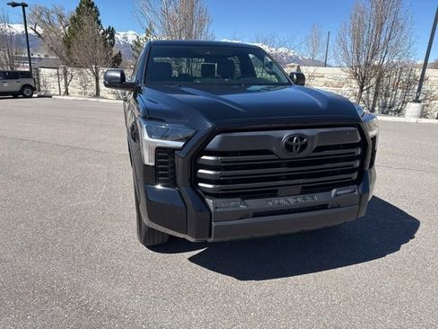 Used 2025 Toyota Tundra SR5 w/ SR5 Convenience Package AWD/4WD image 13