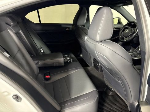 Used 2024 Lexus IS 500 RWD image 23