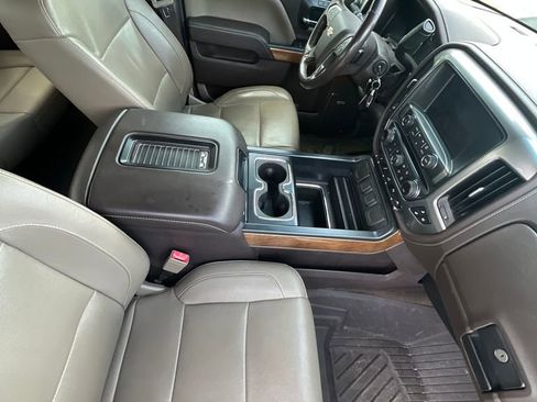 Used 2018 Chevrolet Silverado 1500 LTZ w/ Sport Package image 4