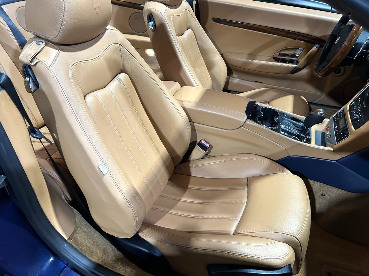 Used 2011 Maserati GranTurismo Convertible RWD image 21