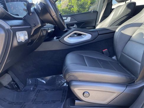Used 2024 Mercedes-Benz GLS 450 4MATIC image 19