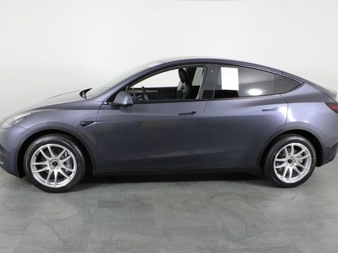 Used 2023 Tesla Model Y Long Range AWD/4WD image 11