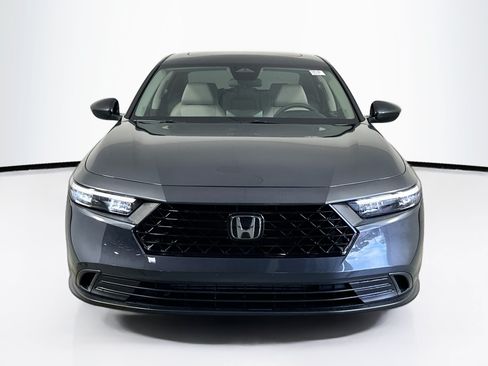 Used 2023 Honda Accord EX image 2