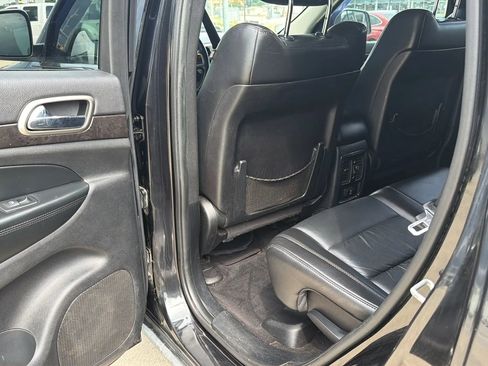 Used 2011 Jeep Grand Cherokee Laredo AWD/4WD image 48