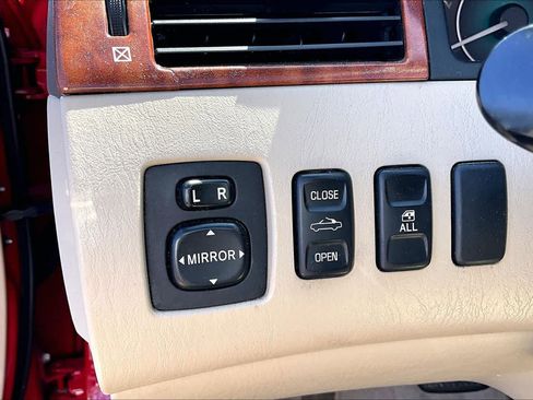 Used 2008 Toyota Solara SLE image 34