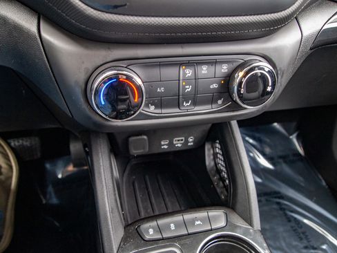 Used 2023 Chevrolet TrailBlazer LT image 17