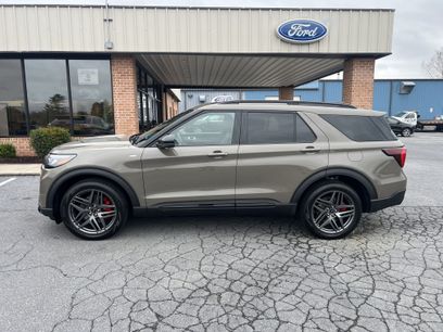 New 2027 Ford Explorer ST-Line w/ Premium Package