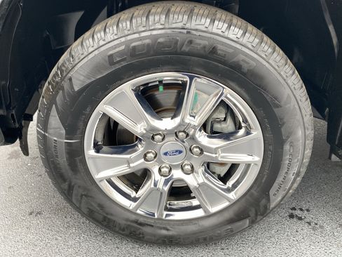 Used 2015 Ford F150 XLT w/ Equipment Group 301A Mid image 8