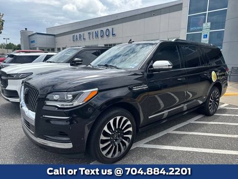 Used 2022 Lincoln Navigator L Black Label AWD/4WD image 1