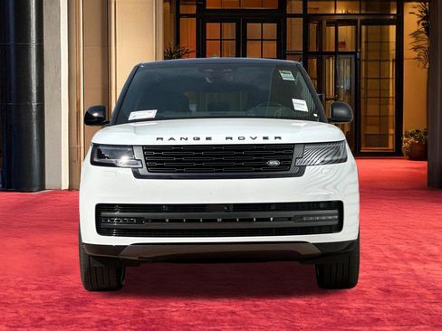 New 2026 Land Rover Range Rover Long Wheelbase SE image 6
