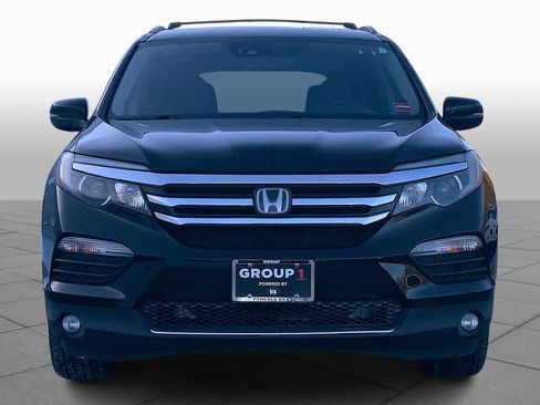 Used 2017 Honda Pilot Elite image 4