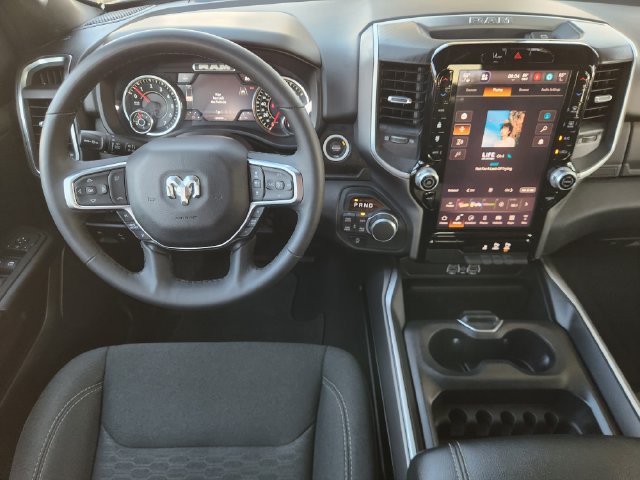 Used 2025 RAM 1500 Big Horn AWD/4WD image 27