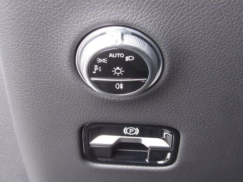 New 2026 Mercedes-Benz GLC 300 4MATIC image 34
