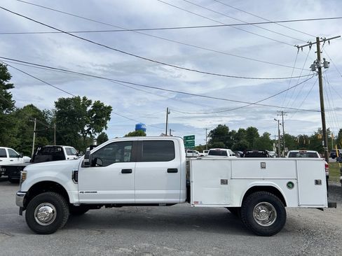 Used 2019 Ford F350 XL w/ Power Equipment Group AWD/4WD image 10