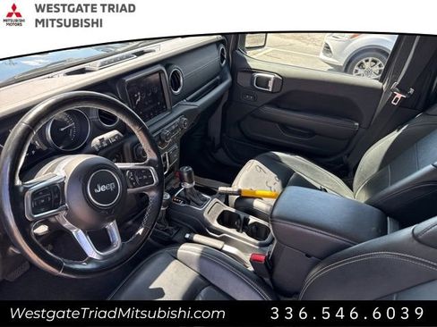 Used 2021 Jeep Wrangler Unlimited Sahara w/ Cold Weather Group AWD/4WD image 8