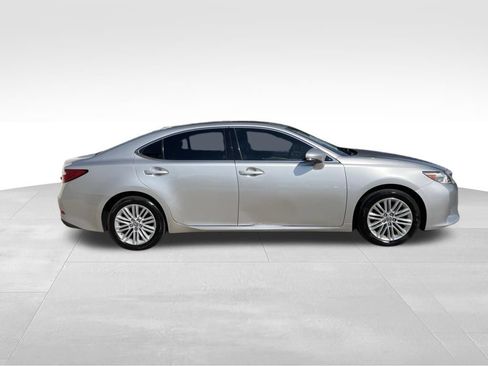 Used 2014 Lexus ES 350 w/ Premium Package FWD image 4