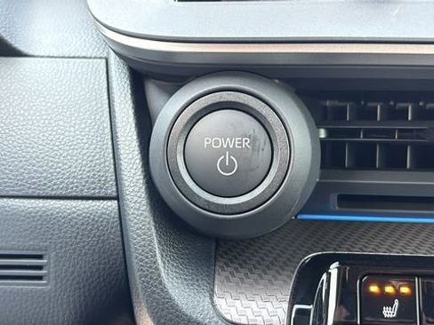 New 2026 Toyota Prius XLE image 18