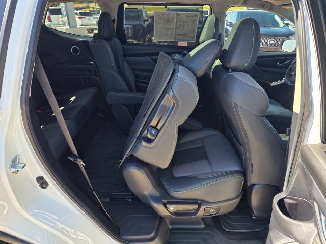 Used 2023 Subaru Ascent Onyx Edition Limited AWD/4WD image 17