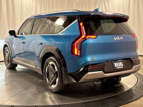 Certified 2024 Kia EV9 Land AWD/4WD image 9