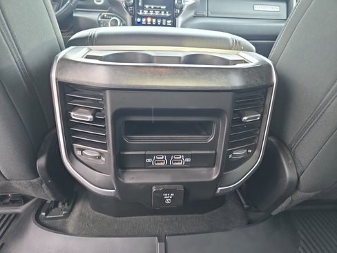 Used 2021 RAM 1500 Big Horn image 17