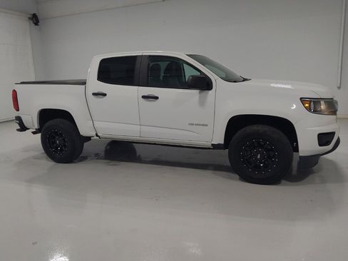 Used 2020 Chevrolet Colorado W/T w/ WT Convenience Package RWD image 11
