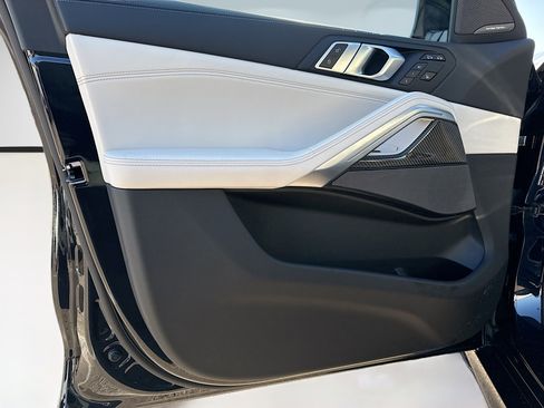 New 2026 BMW X6 M60i image 22