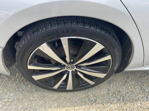 Used 2021 Nissan Altima 2.5 SR FWD image 27