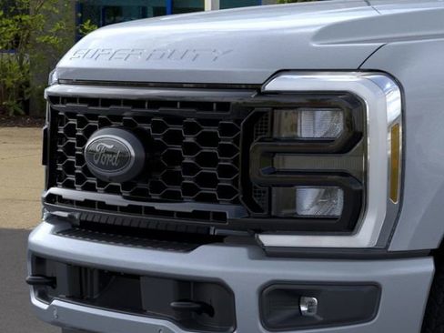 New 2026 Ford F350 Lariat w/ Black Appearance Package image 17