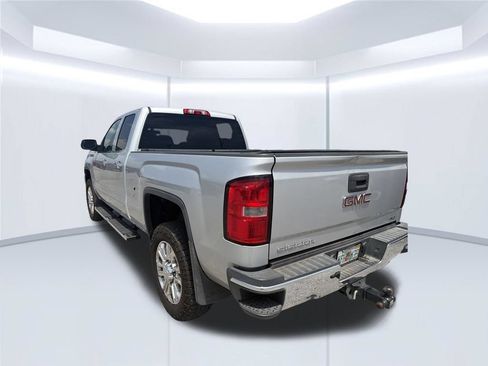 Used 2015 GMC Sierra 2500 SLT w/ Suspension Package, Off-Road AWD/4WD image 8