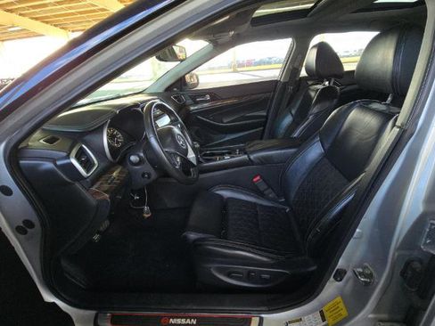 Used 2017 Nissan Maxima Platinum image 8