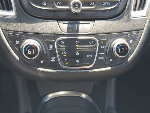Used 2024 Chevrolet Malibu LT FWD image 18