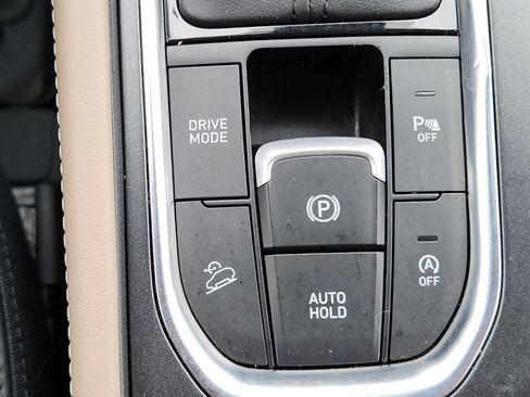 Used 2019 Hyundai Santa Fe Limited image 29