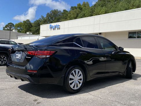 Used 2021 Nissan Sentra S image 3