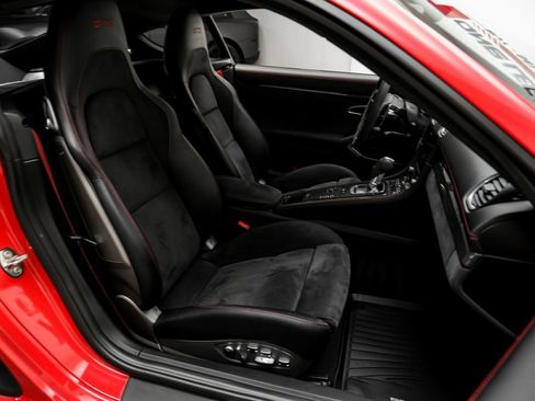 Used 2019 Porsche 718 Cayman GTS RWD image 41