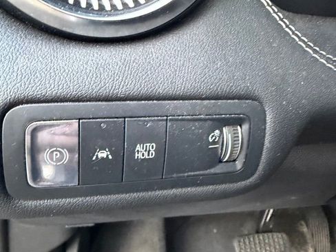 Used 2024 Chevrolet Blazer EV LT image 16