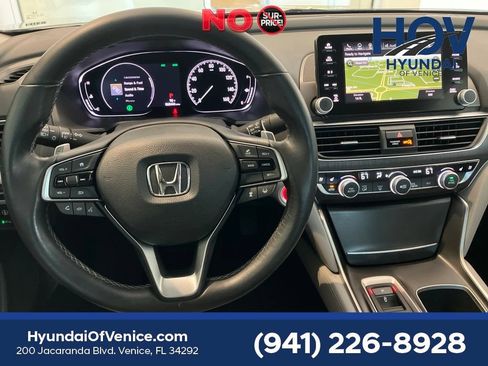 Used 2019 Honda Accord Touring image 12