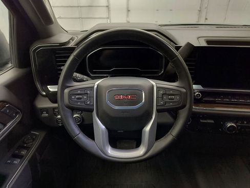 Used 2024 GMC Sierra 1500 Elevation w/ X31 Off-Road Package AWD/4WD image 22