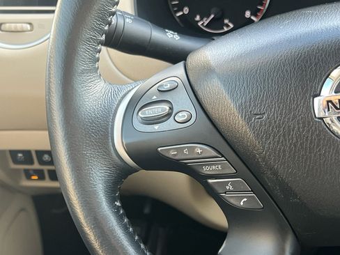 Used 2019 Nissan Pathfinder Platinum image 29